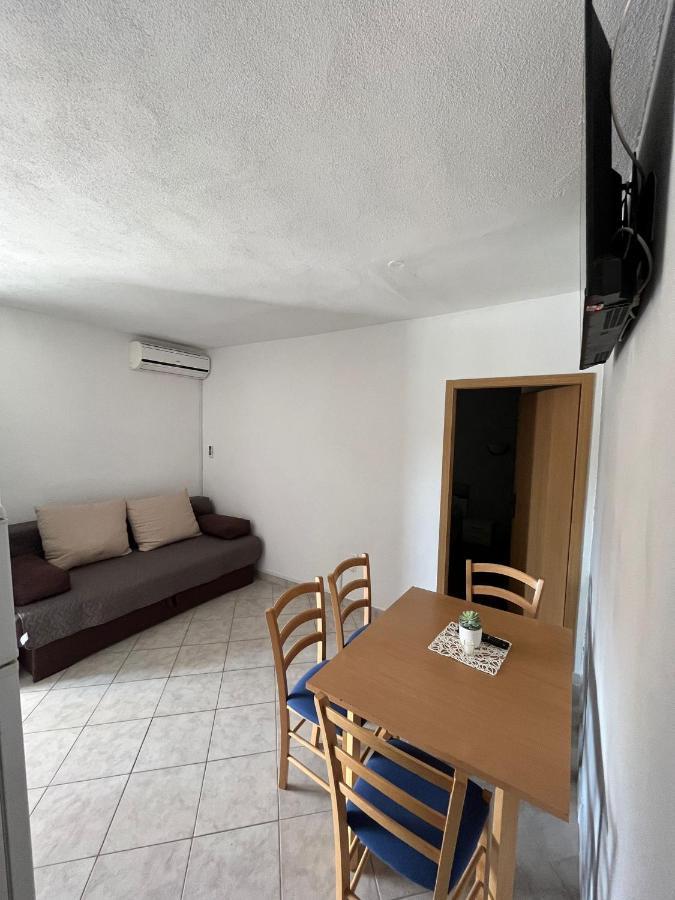 Apartmani Mia ดราเก ภายนอก รูปภาพ