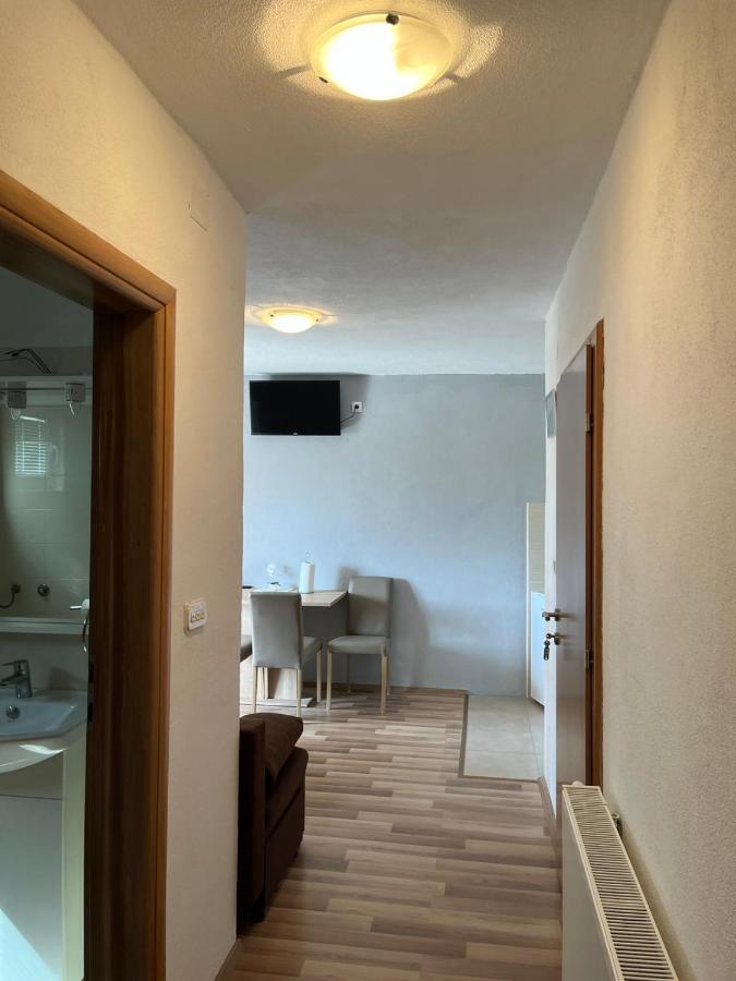 Apartmani Mia ดราเก ภายนอก รูปภาพ