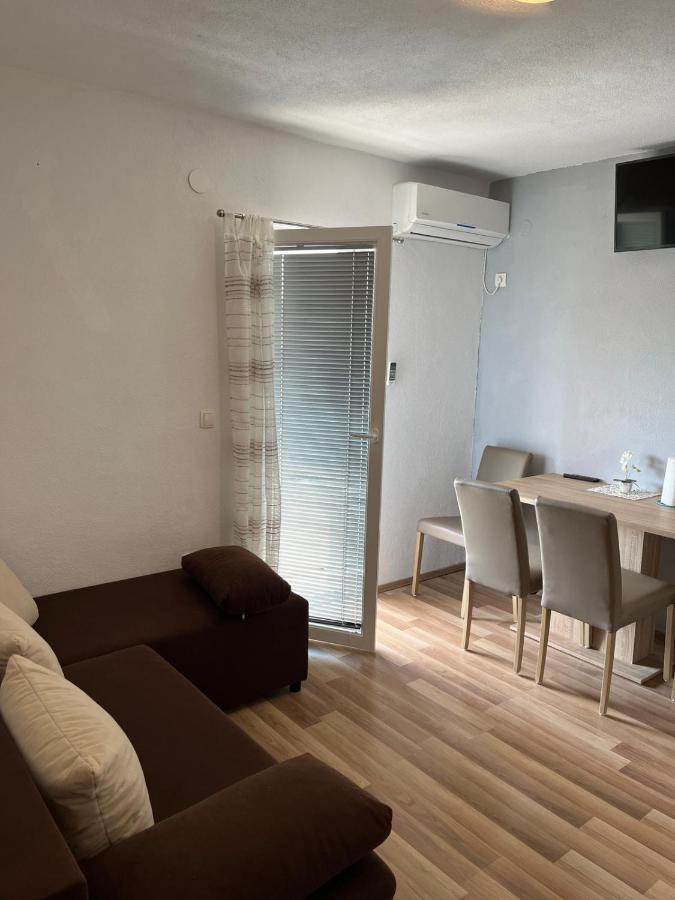 Apartmani Mia ดราเก ภายนอก รูปภาพ