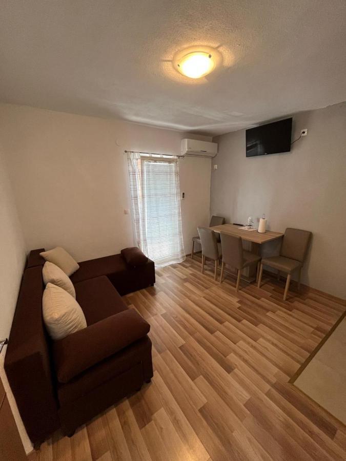Apartmani Mia ดราเก ภายนอก รูปภาพ