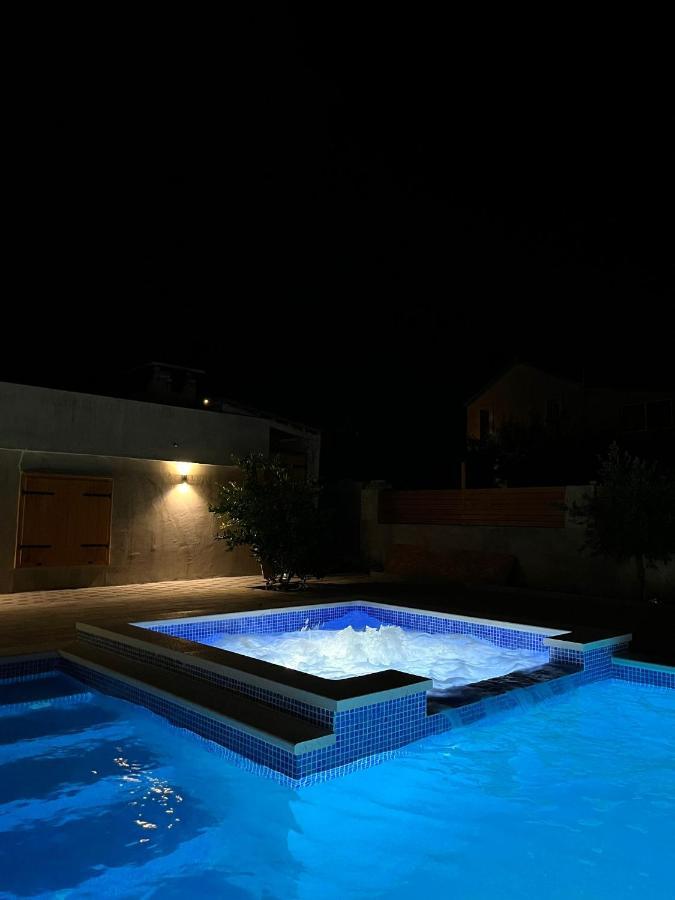 Apartmani Mia ดราเก ภายนอก รูปภาพ