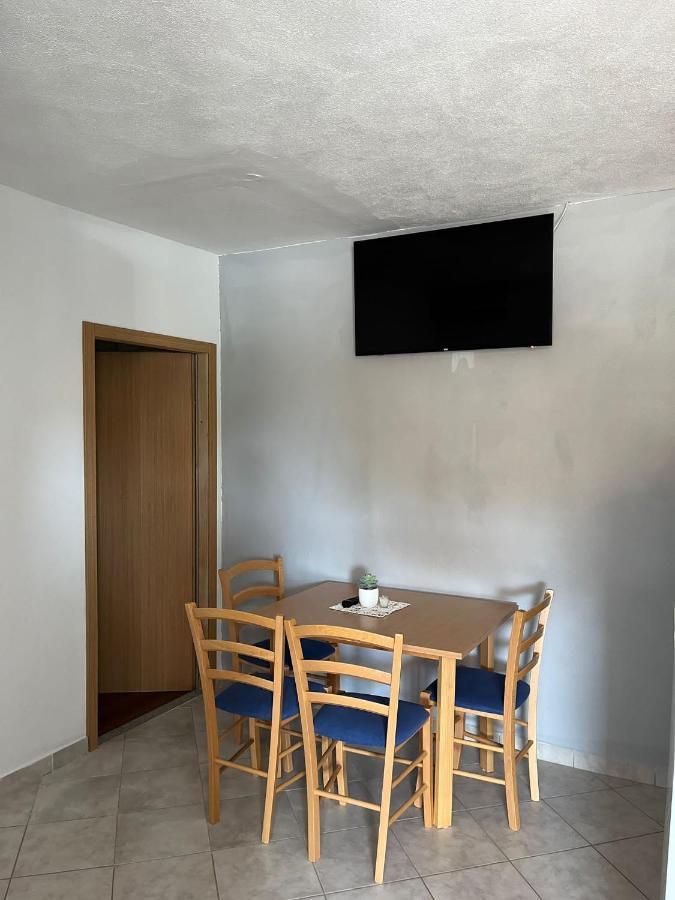 Apartmani Mia ดราเก ภายนอก รูปภาพ