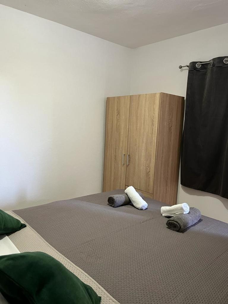 Apartmani Mia ดราเก ห้อง รูปภาพ